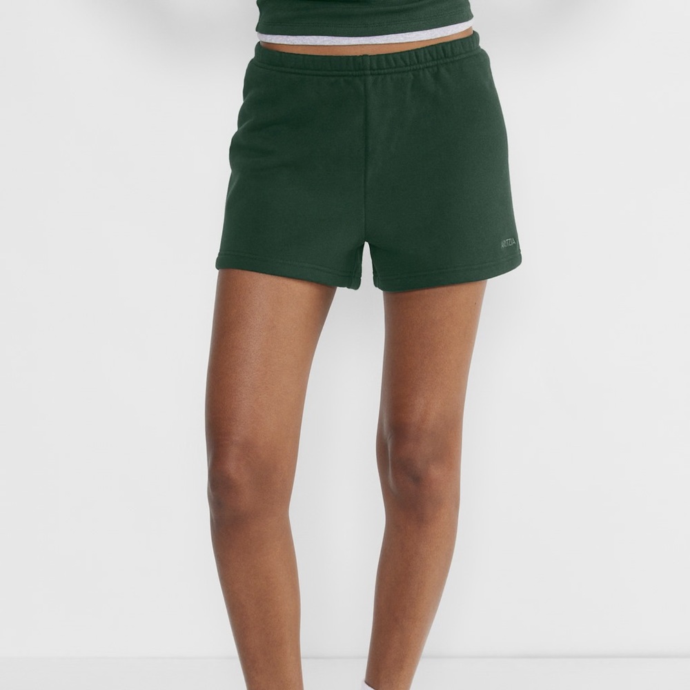 Aritzia TNA Cozy Sweatfleece Perfect Hi-rise Mini Short - Picture 2 of 3